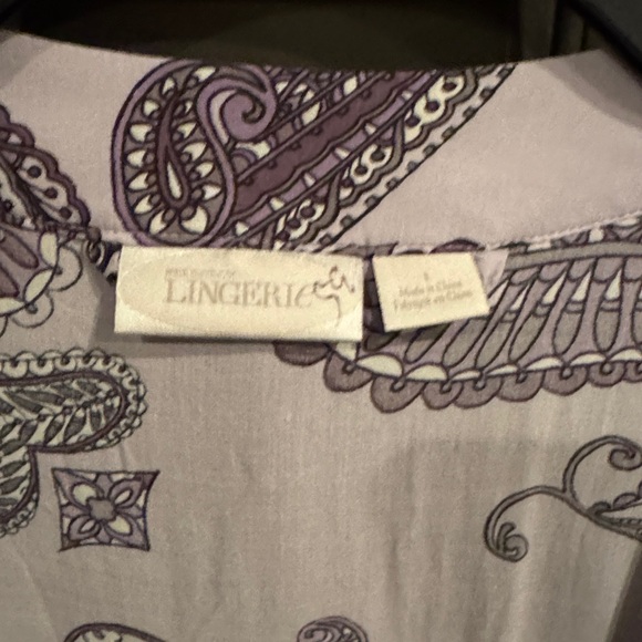 Nordstrom Lingerie Robe - Picture 3 of 7